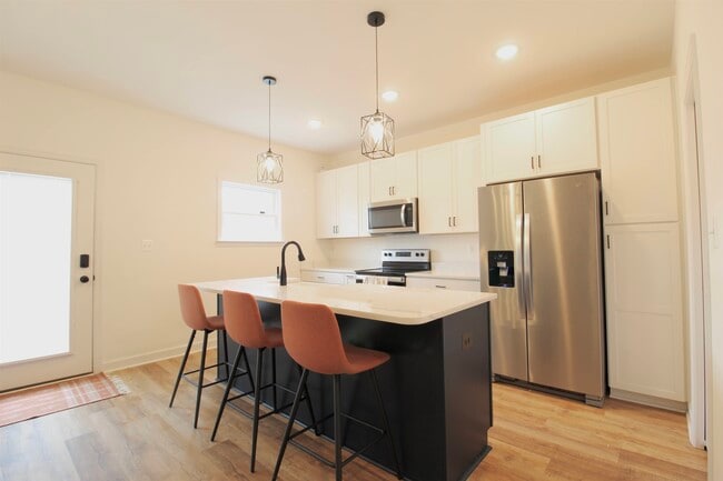 Building Photo - 1412 Palomino Trl