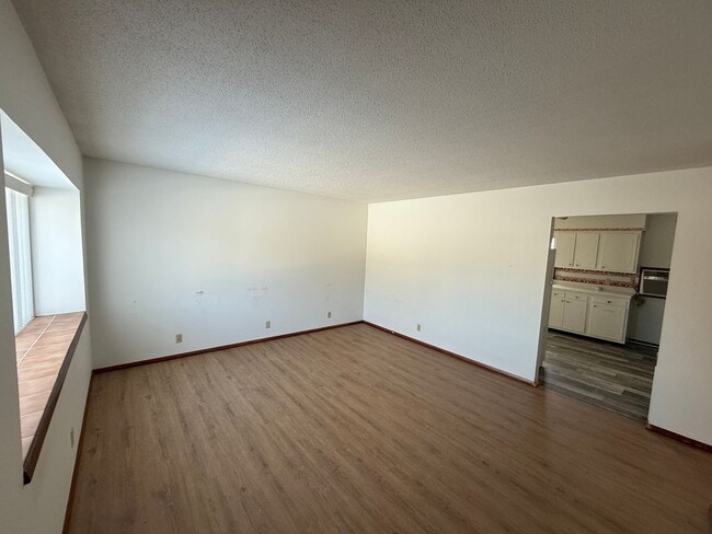 Building Photo - Quiet Duplex with Large Yard - West Jackson Albany, Indiana