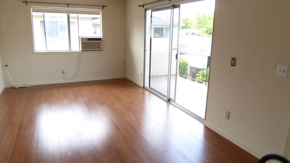 Front room off deck - 3140 Neal Ave