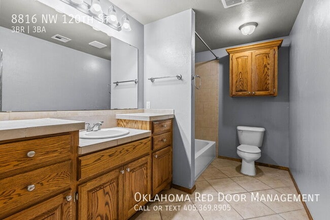 Building Photo - 8816 NW 120th St