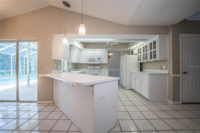 Building Photo - 2326 Deerbrook Dr
