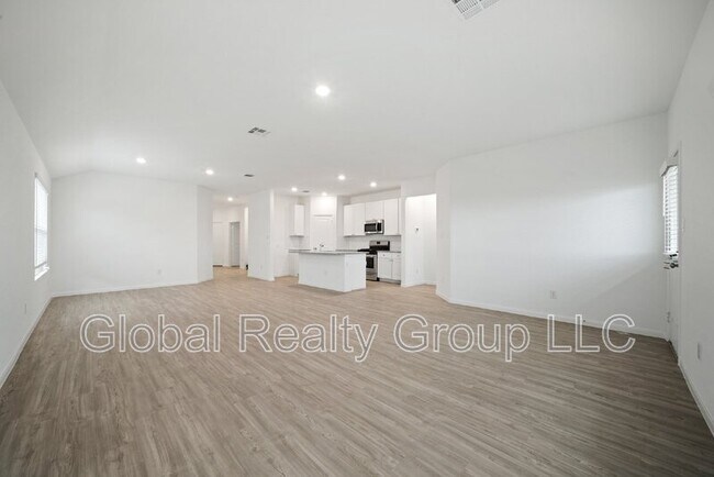 Building Photo - 9105 Navarro Vis
