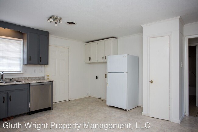 Building Photo - 2 br, 1 bath House - 1149 Veterans Parkway