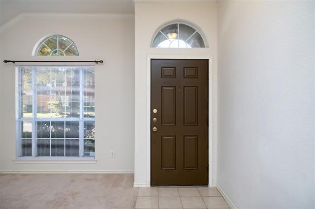 Building Photo - 1621 Oak Brook Ln