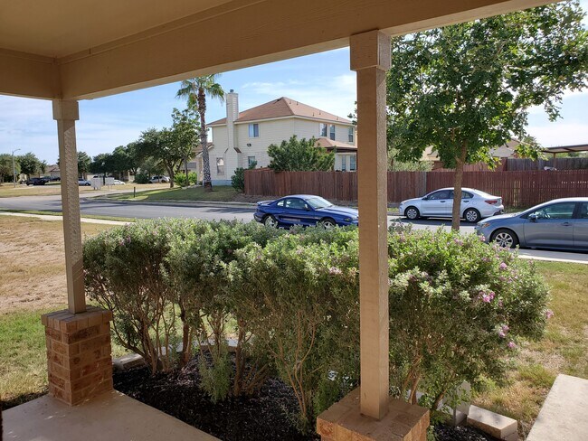 Building Photo - 10110 Raspberry Oak