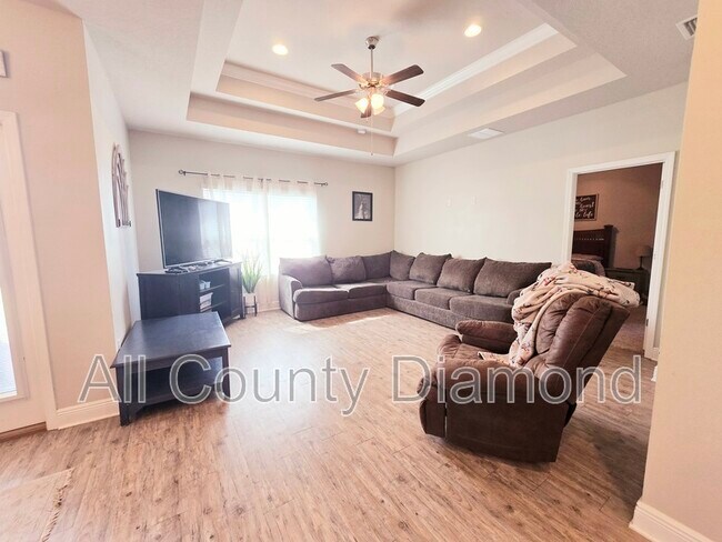 Building Photo - 103 Redfish Way