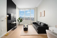 Building Photo - 648 Jackson St