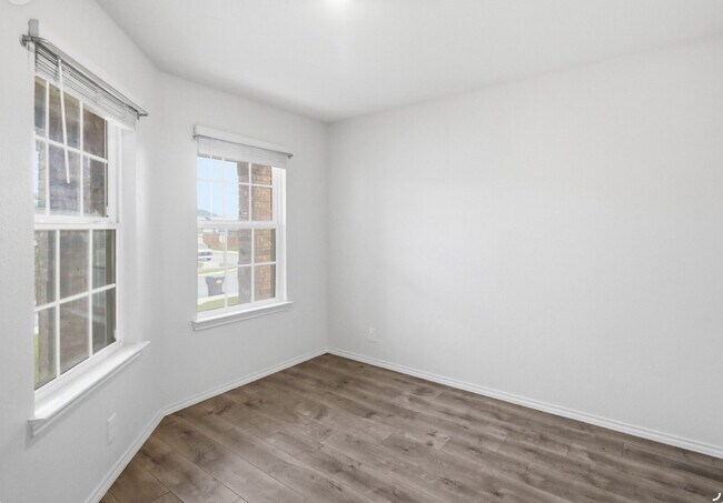Building Photo - 6407 Kendall Cv