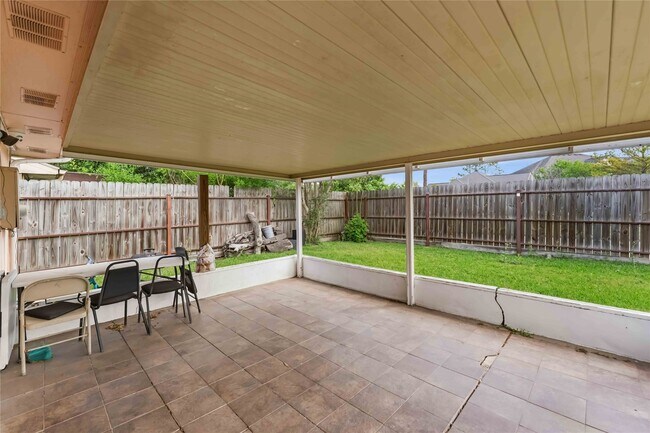 Building Photo - 3415 Honey Creek Dr