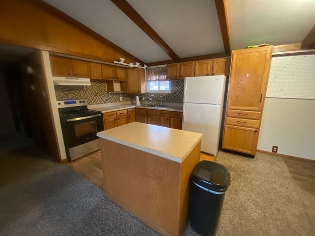 Building Photo - Single Family Home in Central Columbia