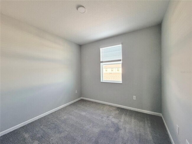 Building Photo - 15481 Bay Brg St