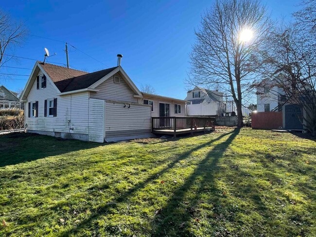 Building Photo - 7 Central Ave