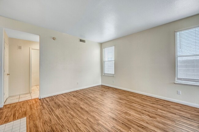 Building Photo - Beautiful Summerlin Hills Two Story 4 Bedr...