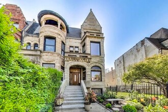 Building Photo - 4553 S Ellis Ave