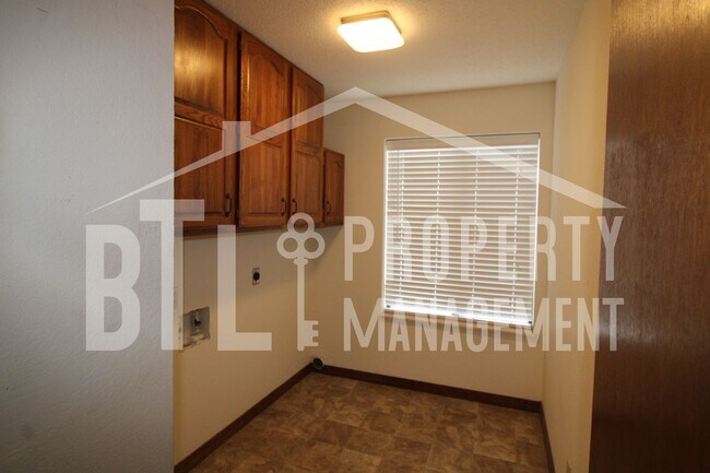 Building Photo - Beautiful Senior Living Community!