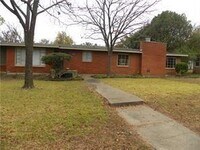 Building Photo - 7274 Hardisty St