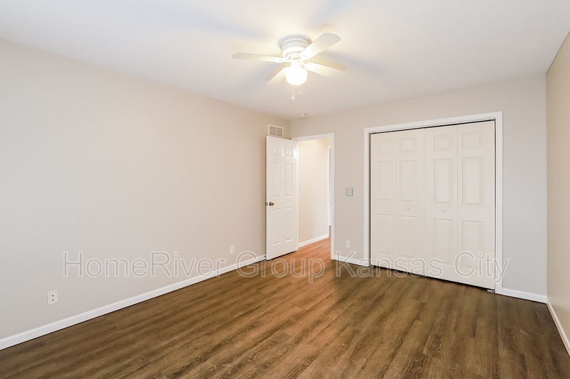 Building Photo - 3806 Lexington Ct