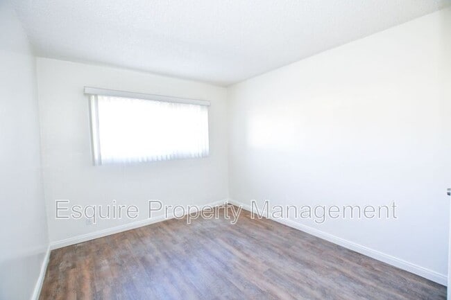 Building Photo - 720 W Channel Islands Blvd