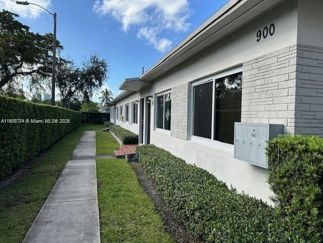 Building Photo - 900 SW 5th Ave