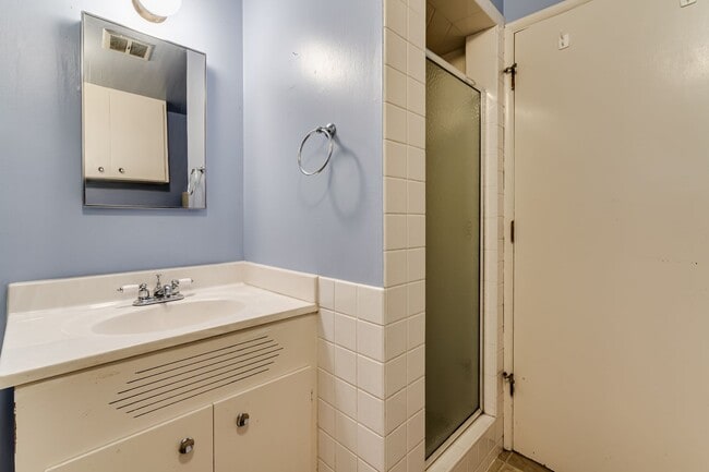Building Photo - Beautiful 5 bedroom house in South Eugene!