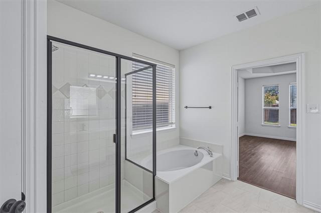 Building Photo - 1706 Clear Springs Dr