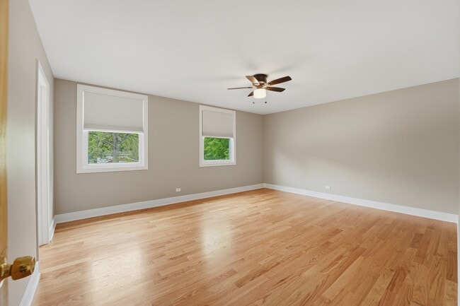 Building Photo - 4452 Burgundy Pl