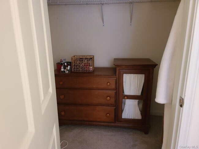 Building Photo - 11 Beacham Rd