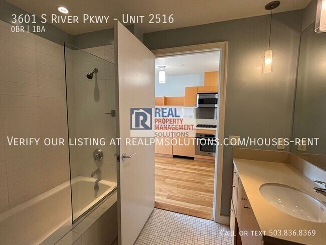 Building Photo - 3601 S River Pkwy