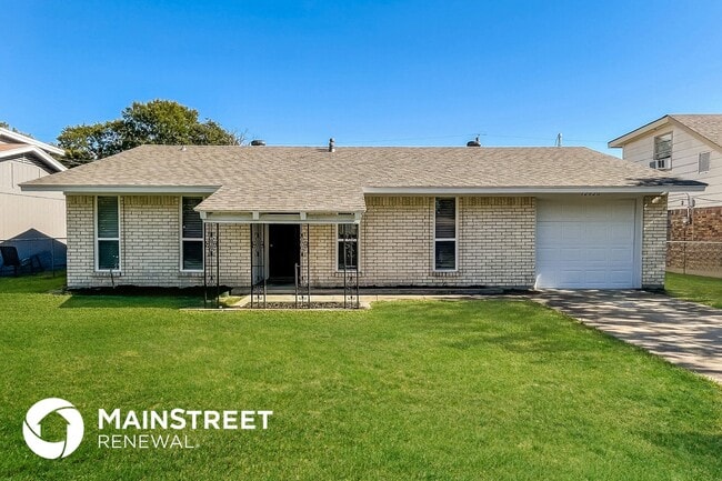 Building Photo - 12920 Spring Oak Dr