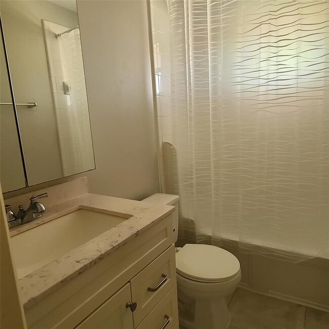 Building Photo - 15218 Lucky Star Dr