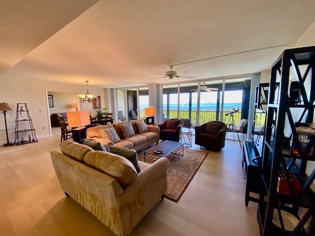 Building Photo - 11 Bluebill Ave