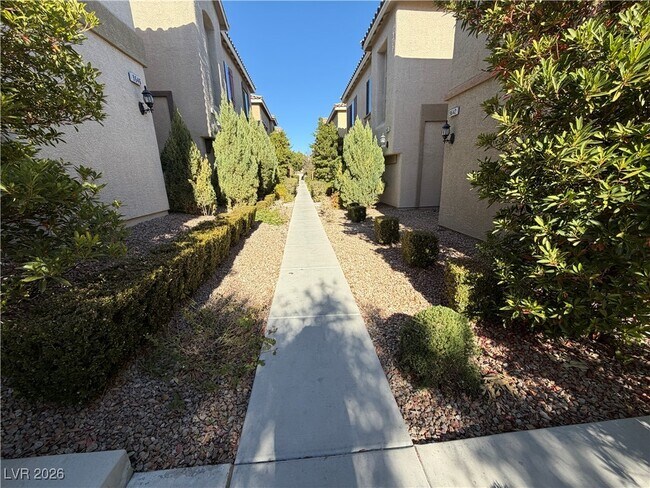 Building Photo - 9642 Volk Ave