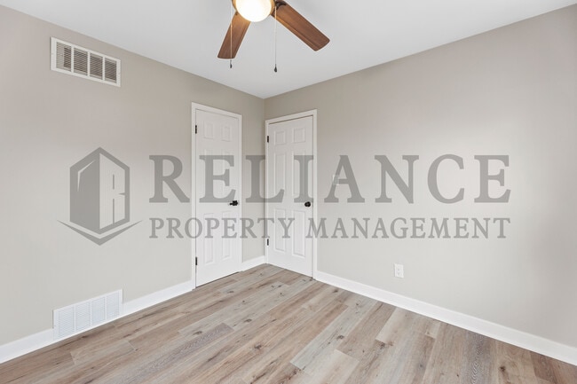 Building Photo - 2506 N Somerset Ave