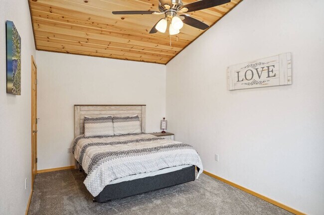 Building Photo - 51 Dakota Ln