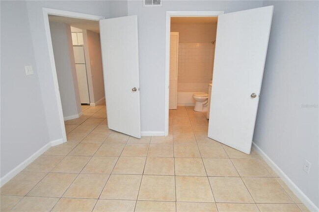 Building Photo - 8638 Fancy Finch Dr