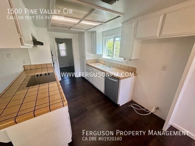 Building Photo - 1500 Pine Valley Cir