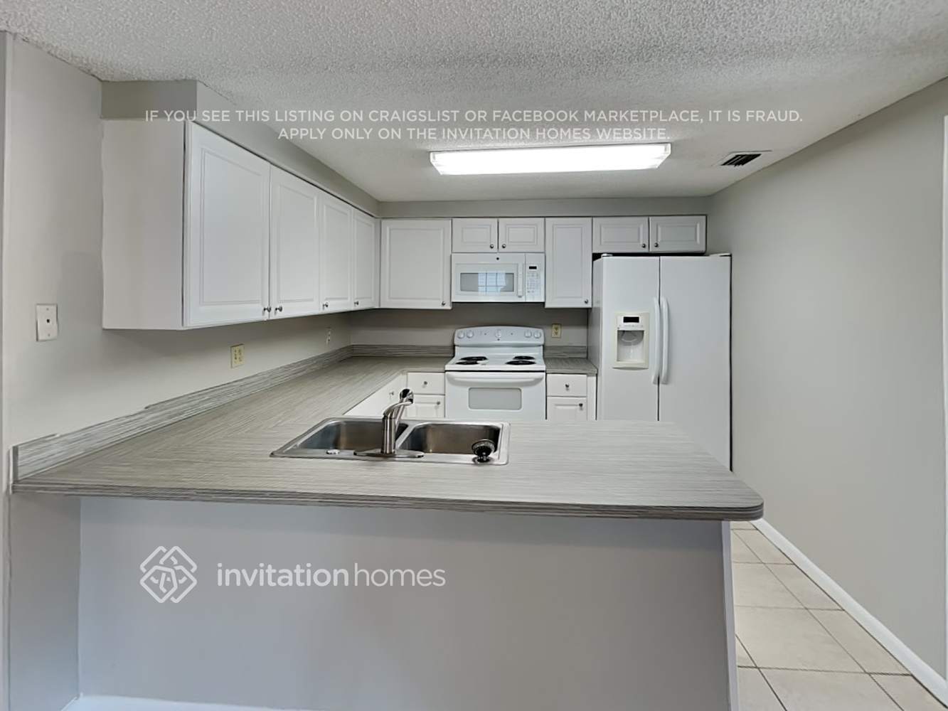Building Photo - 16012 Sharewood Dr