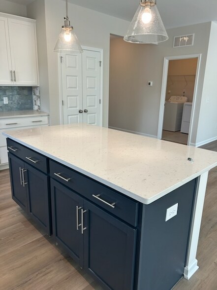 Building Photo - 1056 Fawn Creek Dr