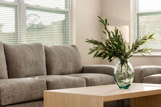 Building Photo - 5532 20th St