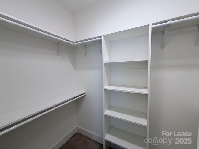 Building Photo - 2009 Hamorton Pl