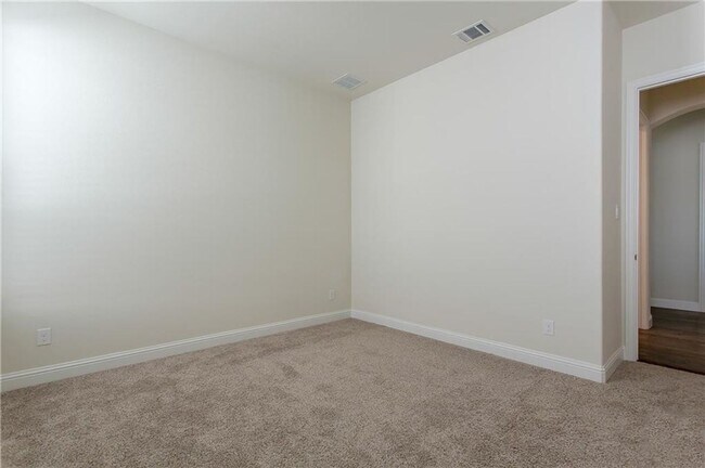 Building Photo - 2064 Remington Dr