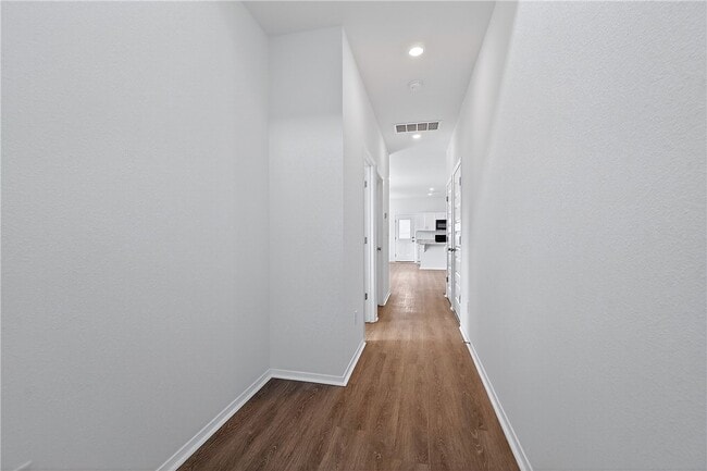 Building Photo - 6800 SW Dignity Ave