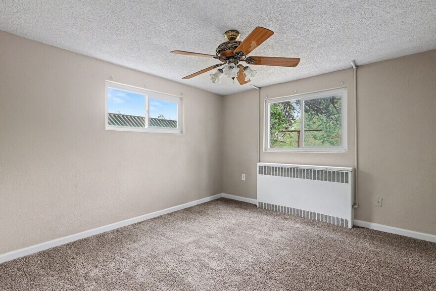 Building Photo - 1117 Cooper Ave