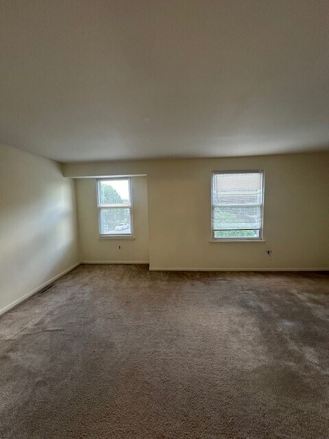 Master bedroom - 6 Bristol Way