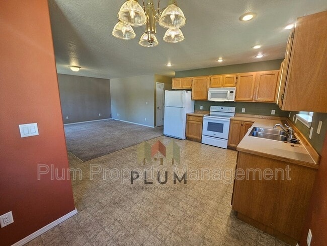 Building Photo - 1707 Phillips St
