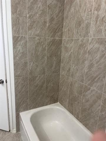 Building Photo - 2420 Dalewood Ln