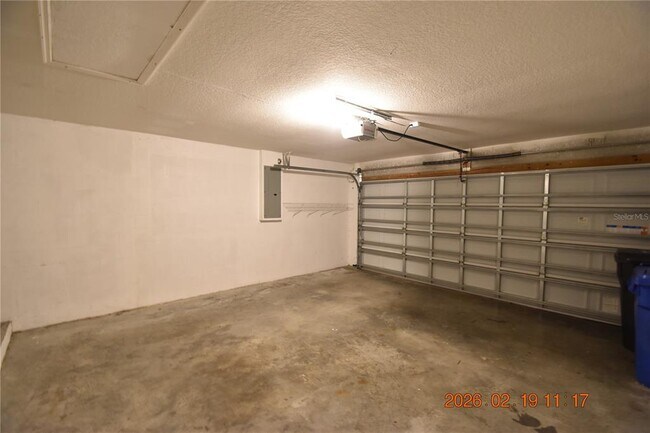 Building Photo - 2521 Clareside Dr