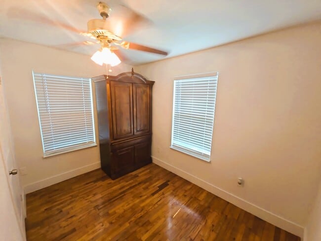 Building Photo - 3603 E Lockwood Dr