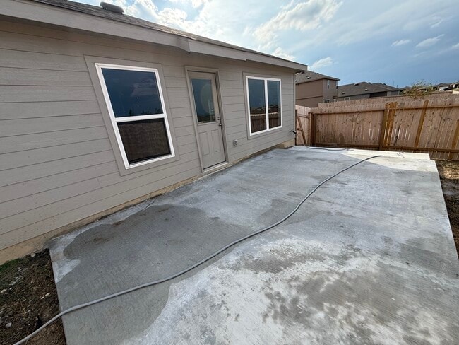 Building Photo - 3321 Muenster Ave