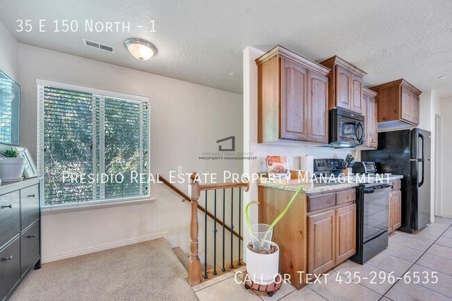 Building Photo - 35 E 150 N